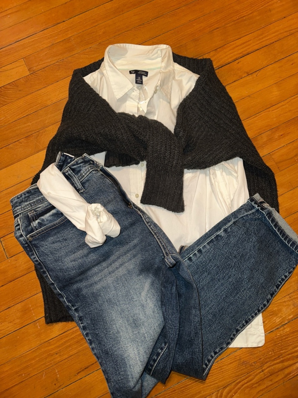 GAP White Button-Down Shirt NWT